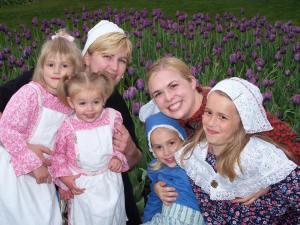 10153211_10203307385953003_778096573395877304_n